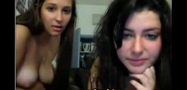  Webcam girls